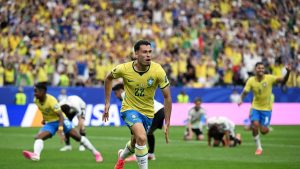 Gabriel Martinelli celebra el gol de Brasil ante Japón en los dieciseisavos de final del Mundial 2026