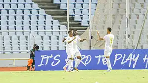 Jugadores de Portmore United y Salcedo FC disputan la pelota durante la Copa del Caribe 2026
