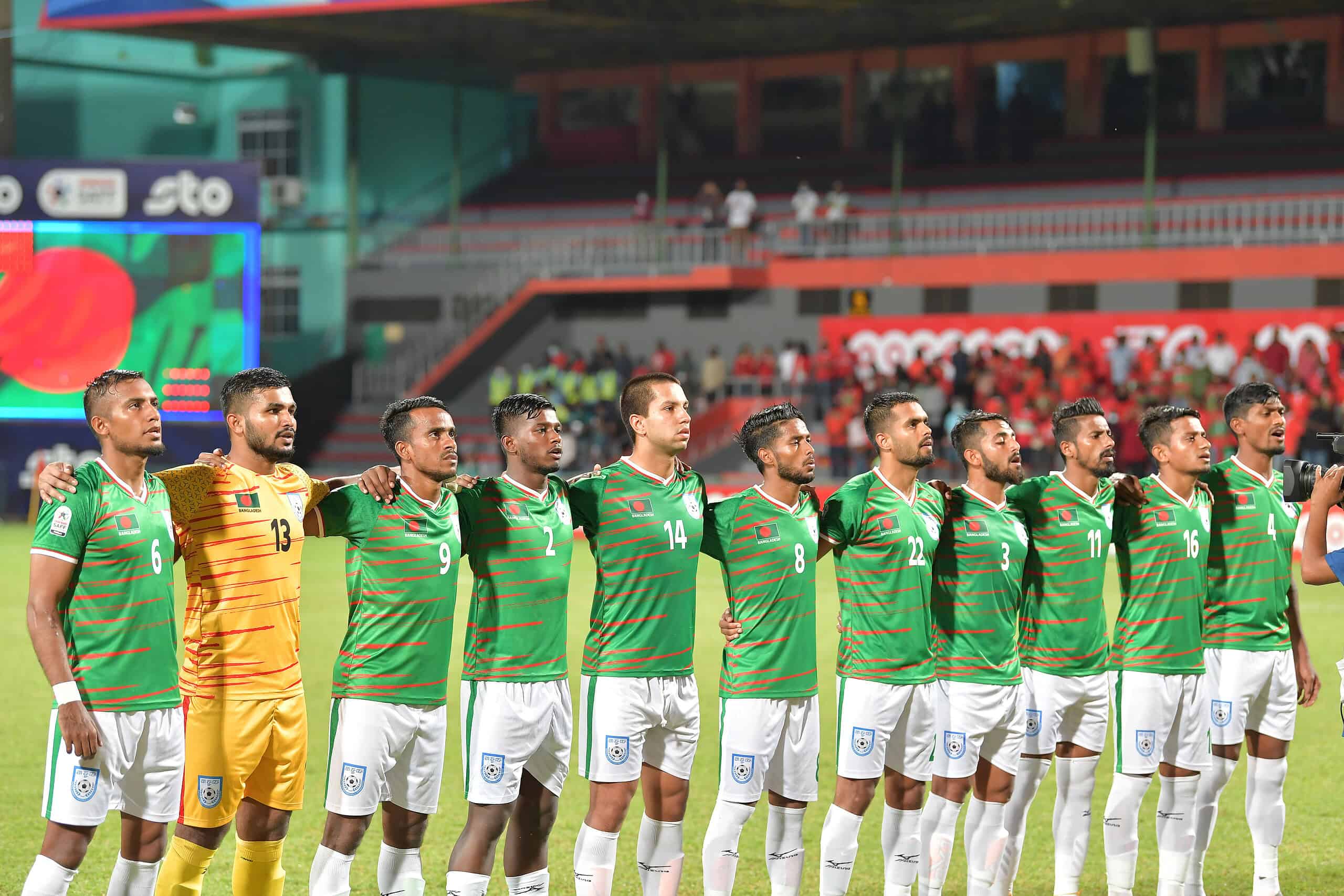 Selección de Bangladesh formada antes de un partido de la SAFF Championship