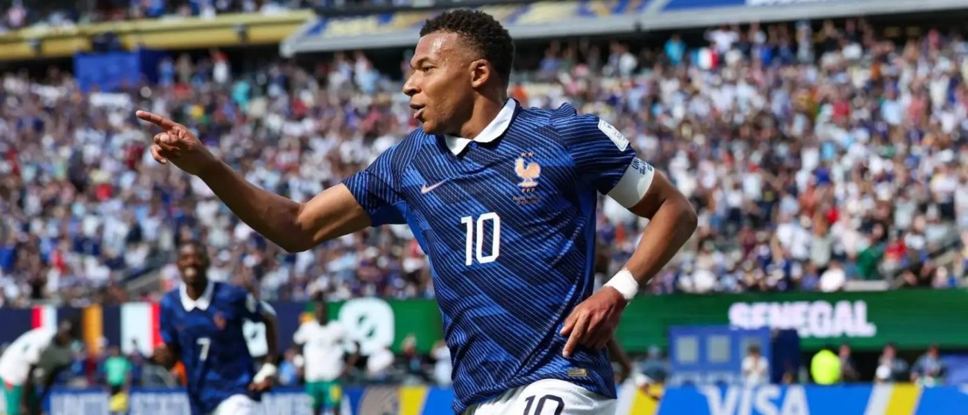 Kylian Mbappé celebra su gol con la camiseta número 10 de Francia en el MetLife Stadium ante Senegal por el Mundial 2026