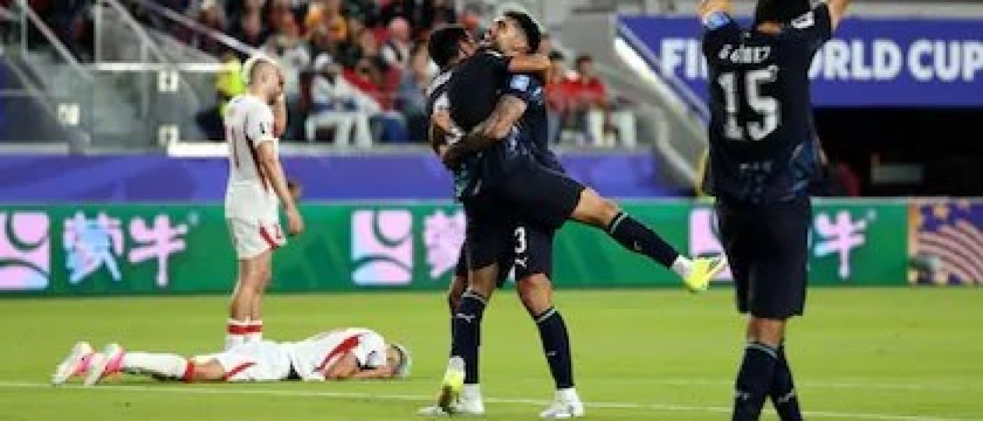 Jugadores de Paraguay celebran el gol de Matías Galarza contra Turquía en el Mundial 2026